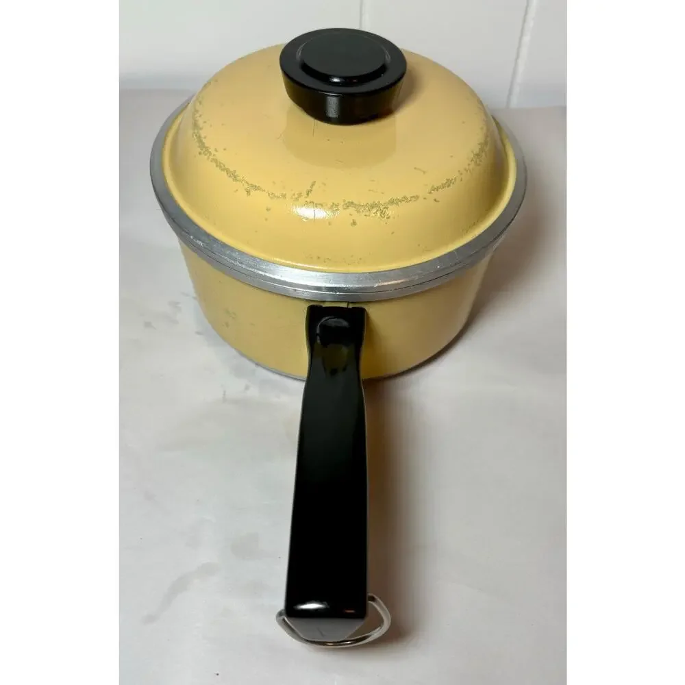Vintage Aluminum Sears “Club” Harvest Gold 1.5 QT Sauce Pot w/ Lid USA